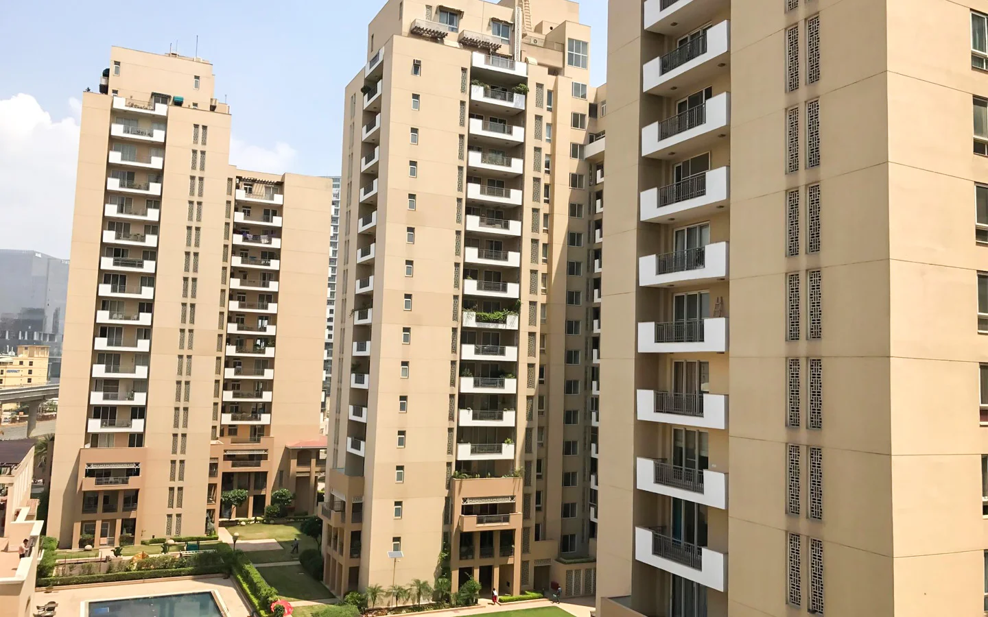 Emaar Palm Springs floors